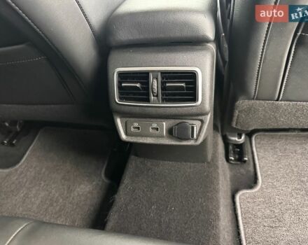 Сірий Рено Talisman, об'ємом двигуна 2 л та пробігом 210 тис. км за 17300 $, фото 23 на Automoto.ua