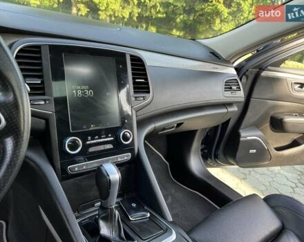 Синий Рено Talisman, объемом двигателя 1.6 л и пробегом 236 тыс. км за 15600 $, фото 65 на Automoto.ua