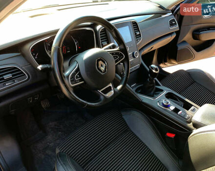 Синий Рено Talisman, объемом двигателя 1.6 л и пробегом 197 тыс. км за 15890 $, фото 26 на Automoto.ua