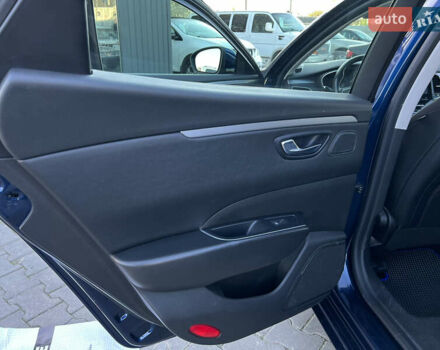 Синий Рено Talisman, объемом двигателя 1.5 л и пробегом 212 тыс. км за 14500 $, фото 49 на Automoto.ua