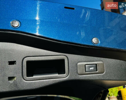 Синий Рено Talisman, объемом двигателя 2 л и пробегом 180 тыс. км за 18700 $, фото 56 на Automoto.ua