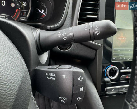 Синий Рено Talisman, объемом двигателя 2 л и пробегом 170 тыс. км за 18650 $, фото 27 на Automoto.ua