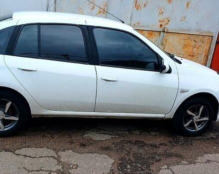 Белый Рено Талия, объемом двигателя 1.1 л и пробегом 305 тыс. км за 4600 $, фото 2 на Automoto.ua