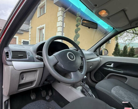 Червоний Рено Талія, об'ємом двигуна 1.1 л та пробігом 192 тис. км за 3950 $, фото 17 на Automoto.ua