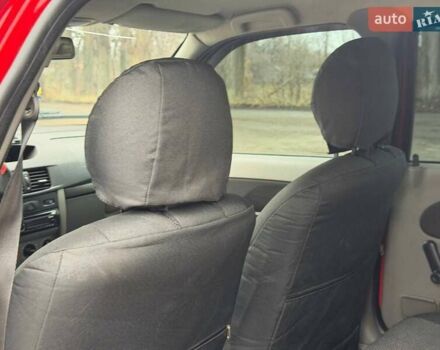 Красный Рено Талия, объемом двигателя 1.15 л и пробегом 180 тыс. км за 3650 $, фото 32 на Automoto.ua