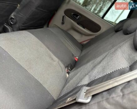 Красный Рено Талия, объемом двигателя 1.15 л и пробегом 180 тыс. км за 3650 $, фото 29 на Automoto.ua