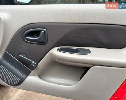 Красный Рено Талия, объемом двигателя 1.15 л и пробегом 180 тыс. км за 3650 $, фото 37 на Automoto.ua