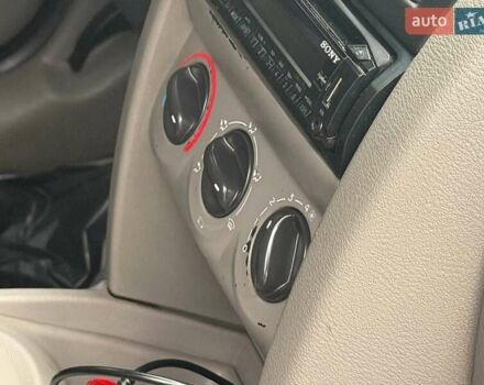 Красный Рено Талия, объемом двигателя 1.15 л и пробегом 180 тыс. км за 3650 $, фото 23 на Automoto.ua