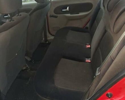 Красный Рено Талия, объемом двигателя 1.15 л и пробегом 217 тыс. км за 4000 $, фото 6 на Automoto.ua