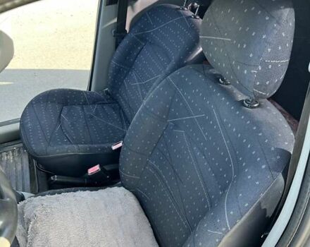 Серый Рено Талия, объемом двигателя 1.5 л и пробегом 236 тыс. км за 3800 $, фото 5 на Automoto.ua