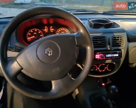 Синий Рено Талия, объемом двигателя 1.39 л и пробегом 151 тыс. км за 2900 $, фото 5 на Automoto.ua