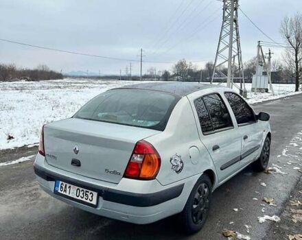 Зеленый Рено Талия, объемом двигателя 0 л и пробегом 251 тыс. км за 1200 $, фото 4 на Automoto.ua