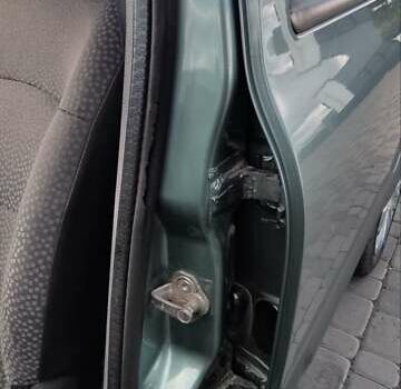 Зеленый Рено Талия, объемом двигателя 1.2 л и пробегом 118 тыс. км за 3800 $, фото 15 на Automoto.ua