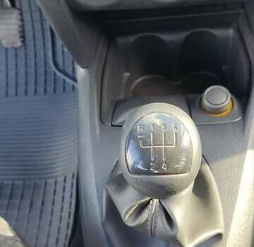 Зеленый Рено Талия, объемом двигателя 1.2 л и пробегом 118 тыс. км за 3800 $, фото 27 на Automoto.ua