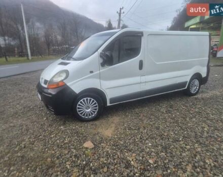 Белый Рено Трафик, объемом двигателя 1.9 л и пробегом 176 тыс. км за 4999 $, фото 1 на Automoto.ua
