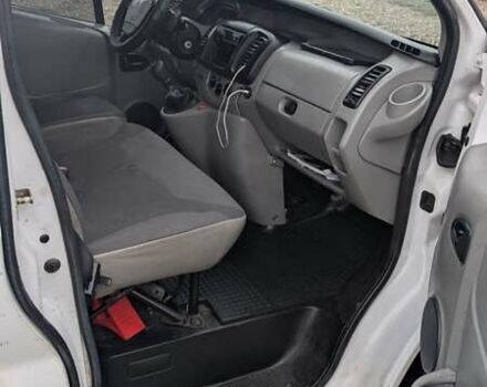 Белый Рено Трафик, объемом двигателя 1.87 л и пробегом 400 тыс. км за 4900 $, фото 5 на Automoto.ua