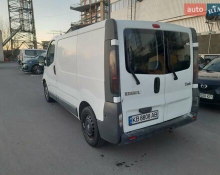 Белый Рено Трафик, объемом двигателя 1.9 л и пробегом 293 тыс. км за 5200 $, фото 5 на Automoto.ua