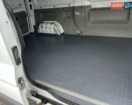 Белый Рено Трафик, объемом двигателя 1.87 л и пробегом 731 тыс. км за 6399 $, фото 5 на Automoto.ua