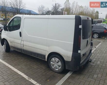 Белый Рено Трафик, объемом двигателя 1.9 л и пробегом 330 тыс. км за 4490 $, фото 2 на Automoto.ua