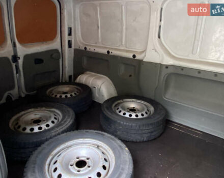 Белый Рено Трафик, объемом двигателя 2 л и пробегом 423 тыс. км за 8000 $, фото 11 на Automoto.ua