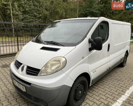 Белый Рено Трафик, объемом двигателя 2 л и пробегом 423 тыс. км за 8000 $, фото 8 на Automoto.ua
