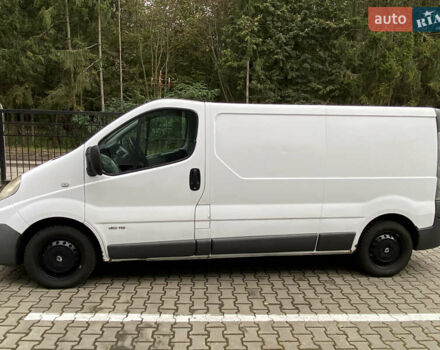 Белый Рено Трафик, объемом двигателя 2 л и пробегом 423 тыс. км за 8000 $, фото 7 на Automoto.ua