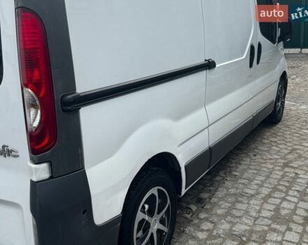 Білий Рено Трафік, об'ємом двигуна 2 л та пробігом 410 тис. км за 6800 $, фото 5 на Automoto.ua