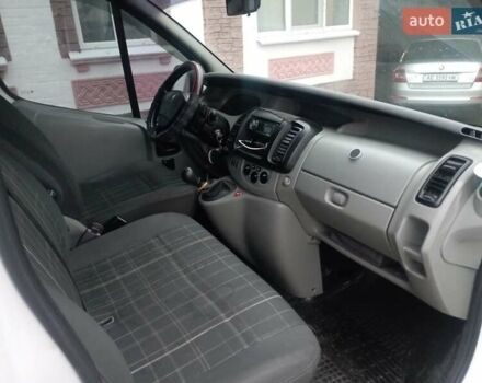 Білий Рено Трафік, об'ємом двигуна 2.46 л та пробігом 290 тис. км за 8200 $, фото 5 на Automoto.ua