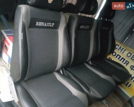 Білий Рено Трафік, об'ємом двигуна 2.46 л та пробігом 290 тис. км за 8200 $, фото 10 на Automoto.ua