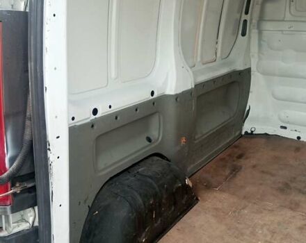 Рено Трафик 2009 в Киеве на Automoto.ua Белый Рено Трафик, объемом двигателя 2 л и пробегом 364 тыс. км за 7600 $, фото 6 на Automoto.ua