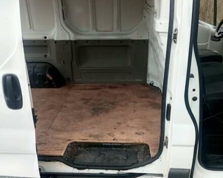 Рено Трафик 2009 в Киеве на Automoto.ua Белый Рено Трафик, объемом двигателя 2 л и пробегом 364 тыс. км за 7600 $, фото 16 на Automoto.ua