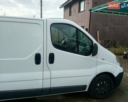 Рено Трафик 2009 в Киеве на Automoto.ua Белый Рено Трафик, объемом двигателя 2 л и пробегом 364 тыс. км за 7600 $, фото 3 на Automoto.ua
