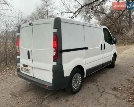 Білий Рено Трафік, об'ємом двигуна 2 л та пробігом 260 тис. км за 10600 $, фото 2 на Automoto.ua