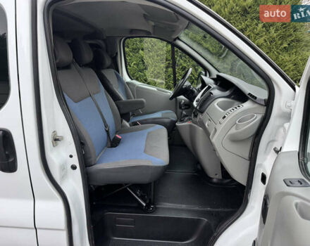 Білий Рено Трафік, об'ємом двигуна 2 л та пробігом 285 тис. км за 10900 $, фото 19 на Automoto.ua