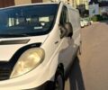 Білий Рено Трафік, об'ємом двигуна 2 л та пробігом 300 тис. км за 11200 $, фото 2 на Automoto.ua