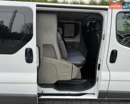 Білий Рено Трафік, об'ємом двигуна 2 л та пробігом 285 тис. км за 10900 $, фото 15 на Automoto.ua