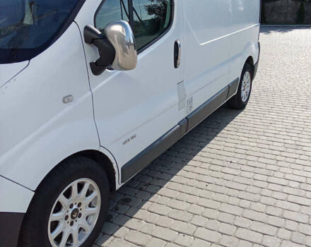 Белый Рено Трафик, объемом двигателя 2 л и пробегом 400 тыс. км за 10800 $, фото 6 на Automoto.ua