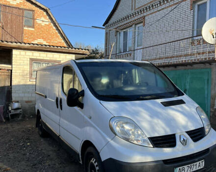 Белый Рено Трафик, объемом двигателя 2 л и пробегом 400 тыс. км за 8500 $, фото 1 на Automoto.ua