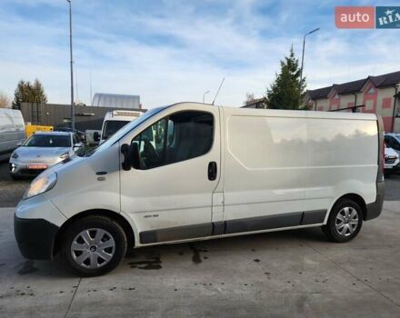 Белый Рено Трафик, объемом двигателя 2 л и пробегом 232 тыс. км за 12500 $, фото 5 на Automoto.ua