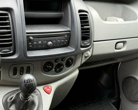 Белый Рено Трафик, объемом двигателя 2 л и пробегом 397 тыс. км за 8500 $, фото 2 на Automoto.ua