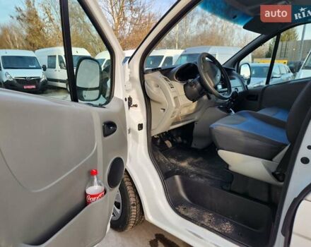 Белый Рено Трафик, объемом двигателя 2 л и пробегом 232 тыс. км за 12500 $, фото 15 на Automoto.ua