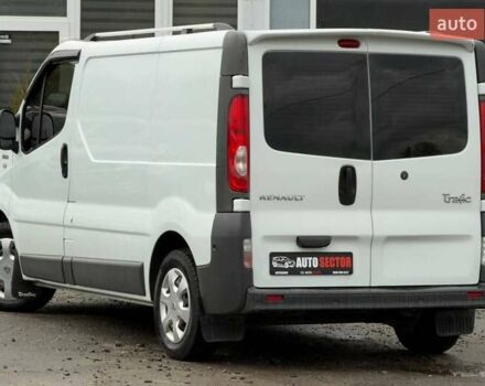 Білий Рено Трафік, об'ємом двигуна 2 л та пробігом 352 тис. км за 10500 $, фото 7 на Automoto.ua