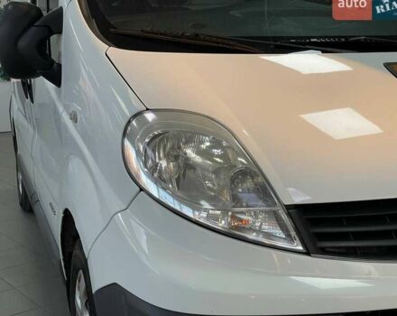 Білий Рено Трафік, об'ємом двигуна 2 л та пробігом 320 тис. км за 9990 $, фото 2 на Automoto.ua