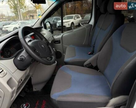 Білий Рено Трафік, об'ємом двигуна 2 л та пробігом 352 тис. км за 10500 $, фото 13 на Automoto.ua