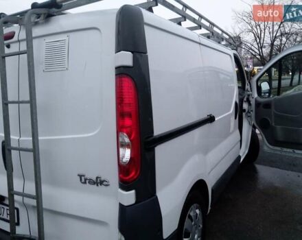 Белый Рено Трафик, объемом двигателя 2 л и пробегом 300 тыс. км за 10100 $, фото 8 на Automoto.ua