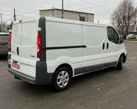 Белый Рено Трафик, объемом двигателя 2 л и пробегом 234 тыс. км за 12100 $, фото 3 на Automoto.ua