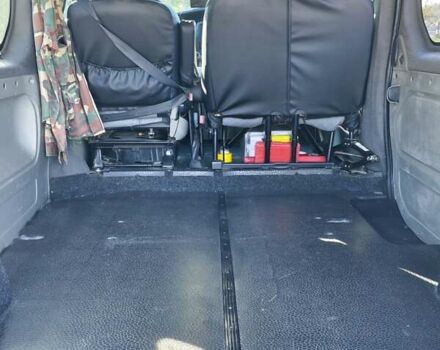 Білий Рено Трафік, об'ємом двигуна 2 л та пробігом 400 тис. км за 11000 $, фото 9 на Automoto.ua