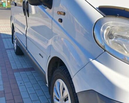 Білий Рено Трафік, об'ємом двигуна 2 л та пробігом 400 тис. км за 11000 $, фото 6 на Automoto.ua