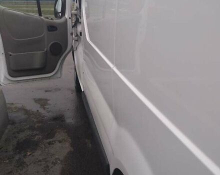 Белый Рено Трафик, объемом двигателя 2 л и пробегом 300 тыс. км за 10100 $, фото 17 на Automoto.ua