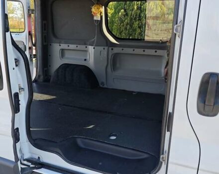 Білий Рено Трафік, об'ємом двигуна 2 л та пробігом 400 тис. км за 11000 $, фото 10 на Automoto.ua